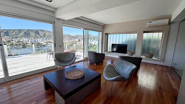 casa en Carlos Paz con vista